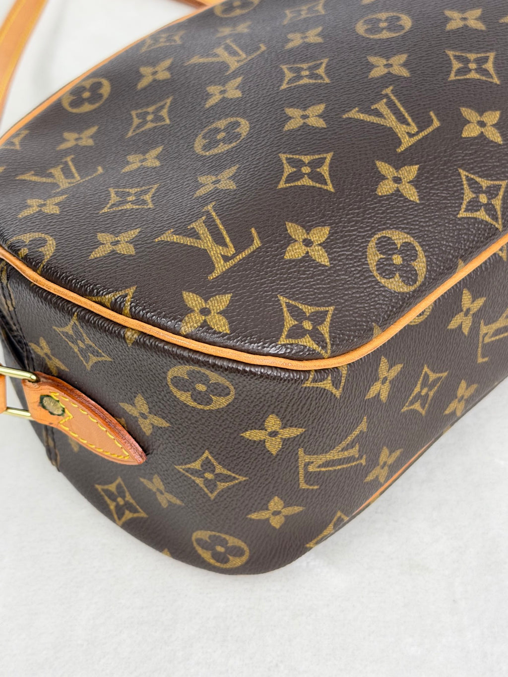 LOUIS VUITTON Monogram Alma BB Shoulderbag