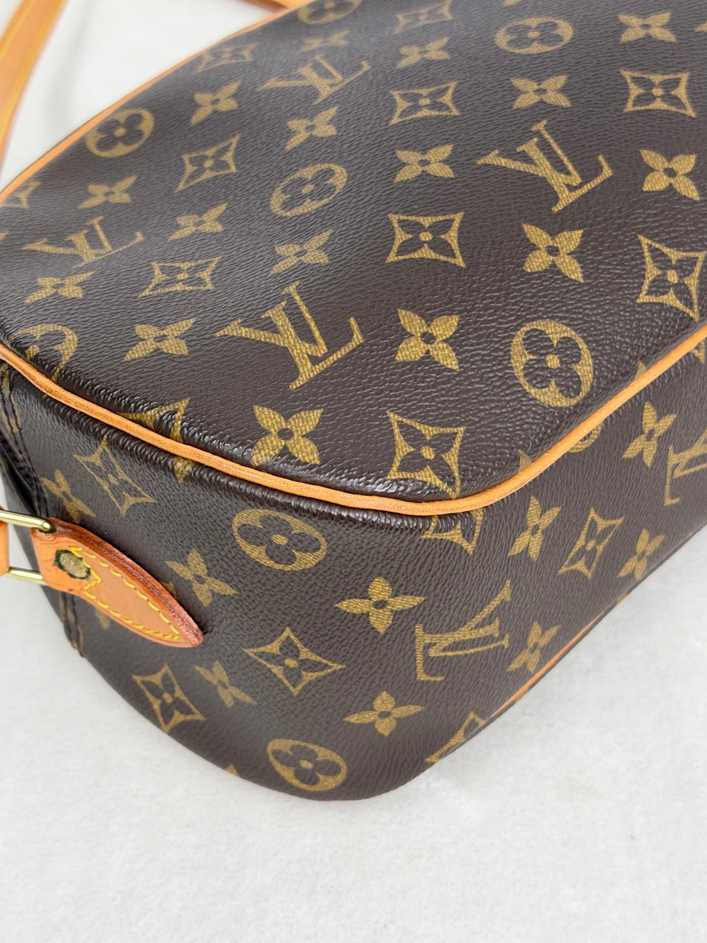 LOUIS VUITTON Monogram Alma BB Shoulderbag