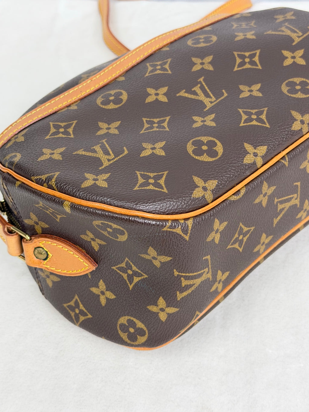 LOUIS VUITTON Monogram Alma BB Shoulderbag