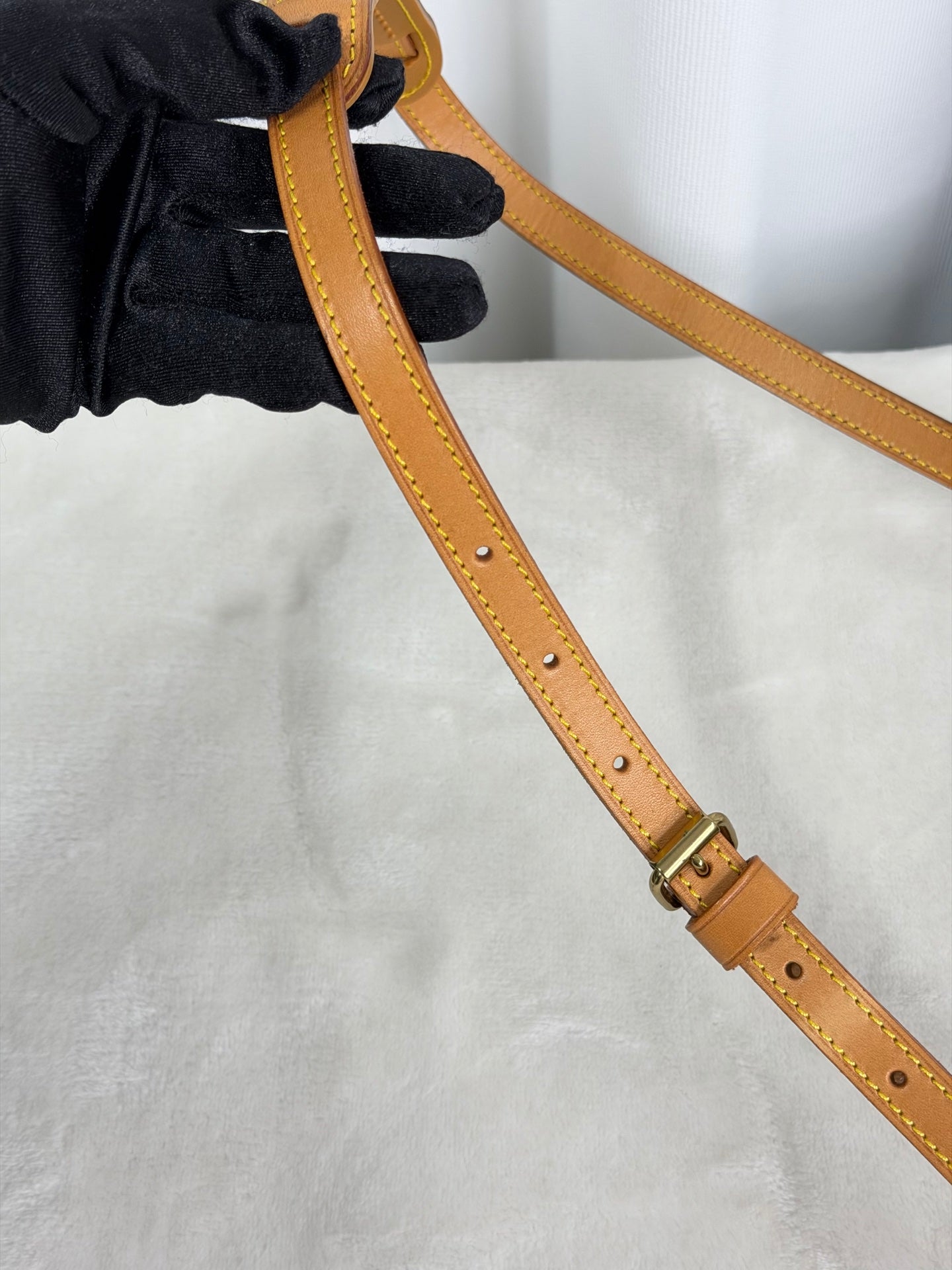 LOUIS VUITTON Monogram Alma BB Shoulderbag