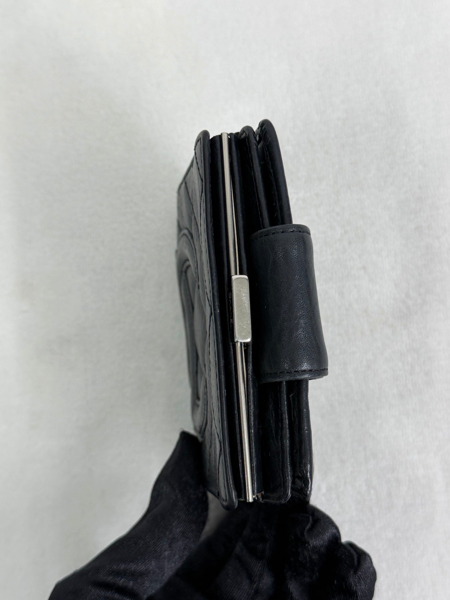 CHANEL DoubleC Logo Quilted Bifold Wallet