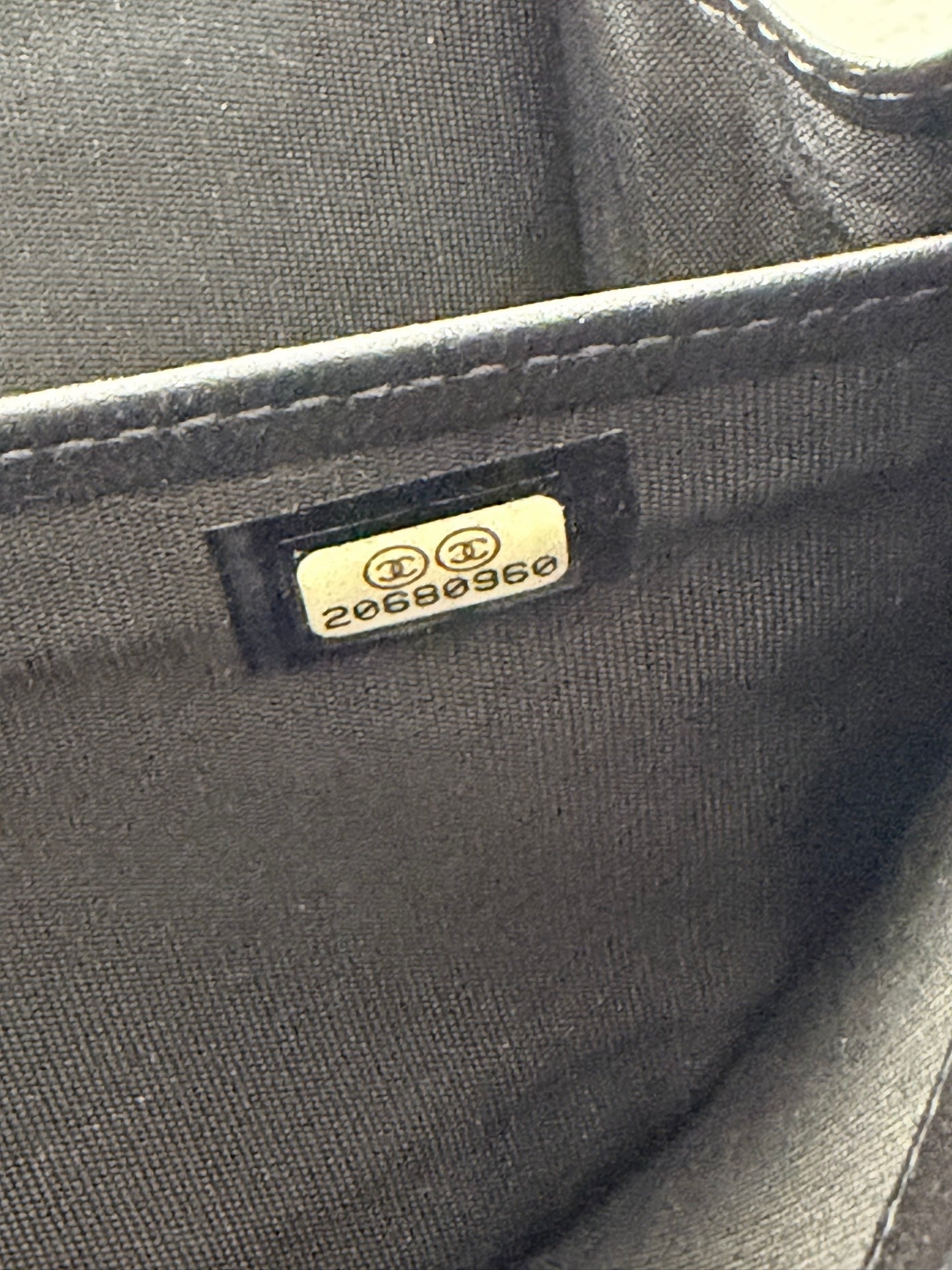 CHANEL Geuine C-Logo Trifold Wallet