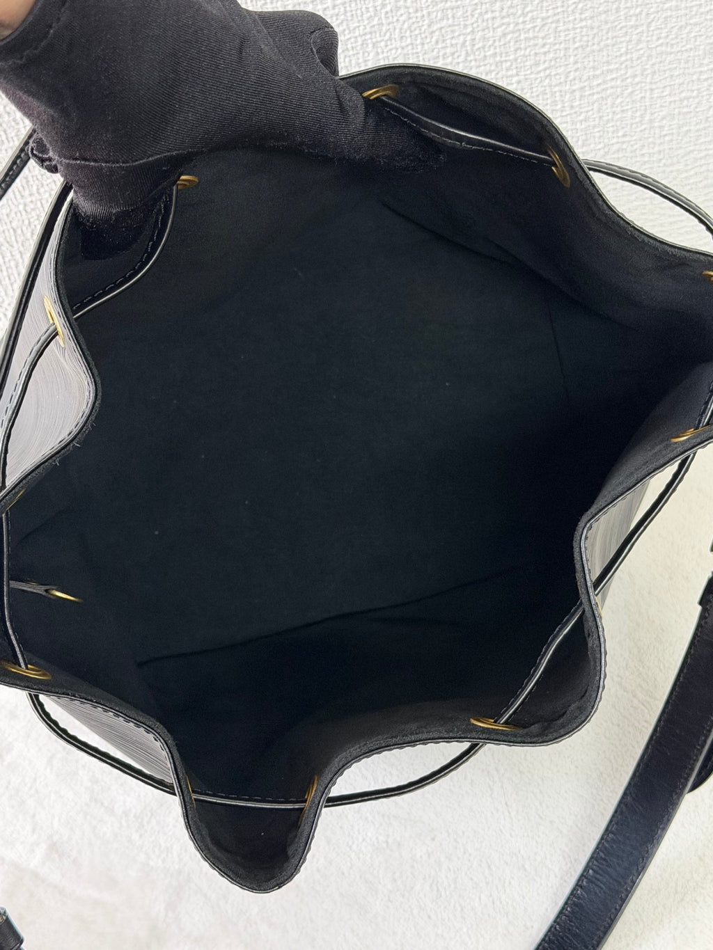 LOUIS VUITTON Epi Noé Bucket Shoulderbag