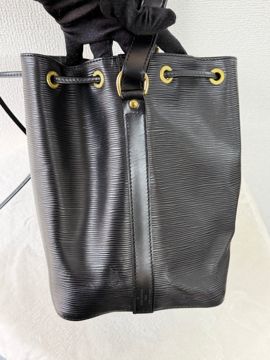 LOUIS VUITTON Epi Noé Bucket Shoulderbag