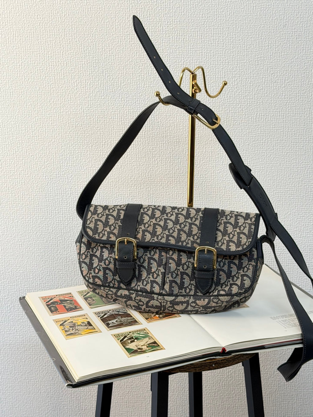 CHRISTIAN DIOR D'Oblique Messenger Shoulderbag