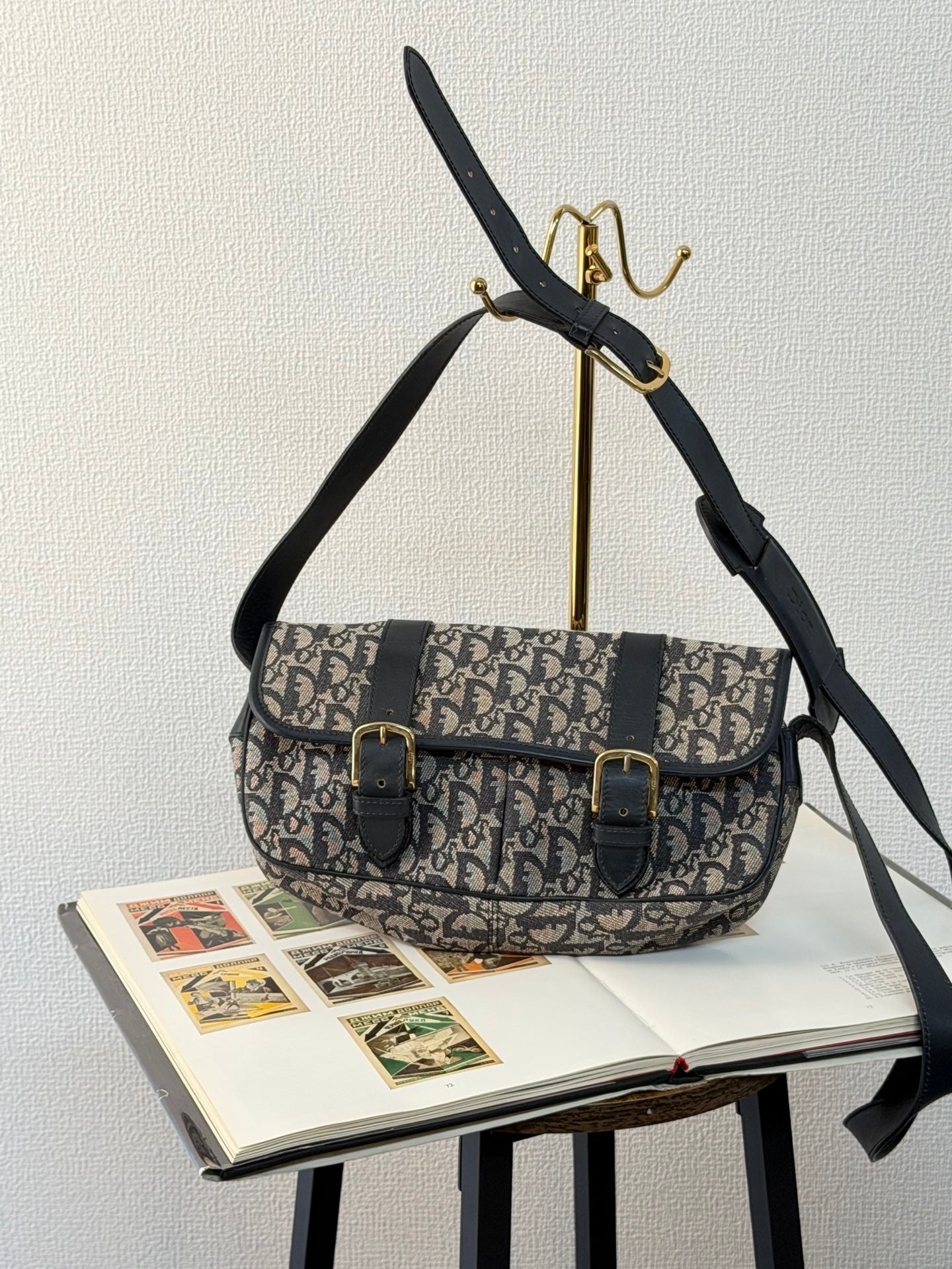 CHRISTIAN DIOR D'Oblique Messenger Shoulderbag