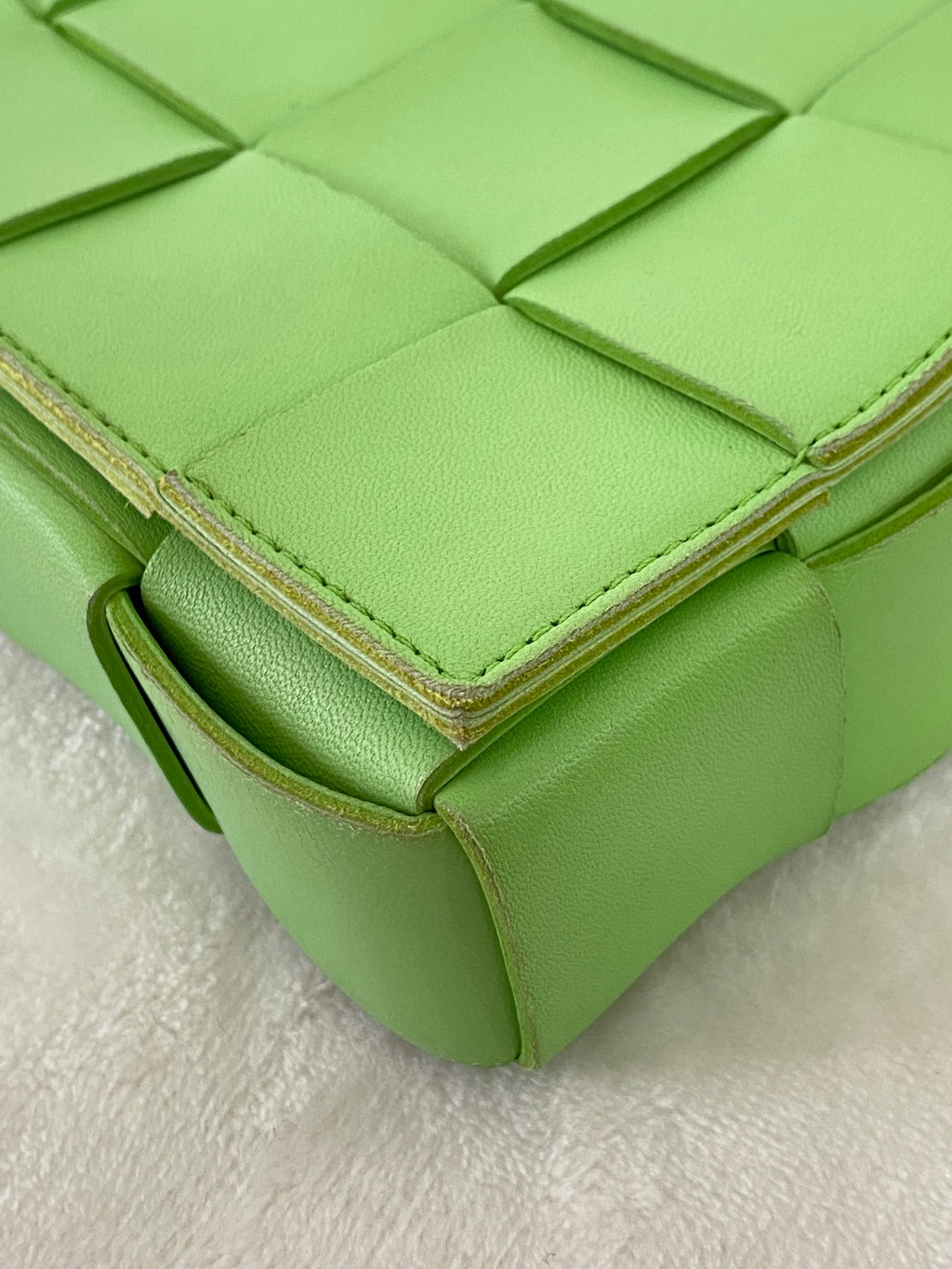 Bottega Veneta Cassette Grass Green Shoulderbag