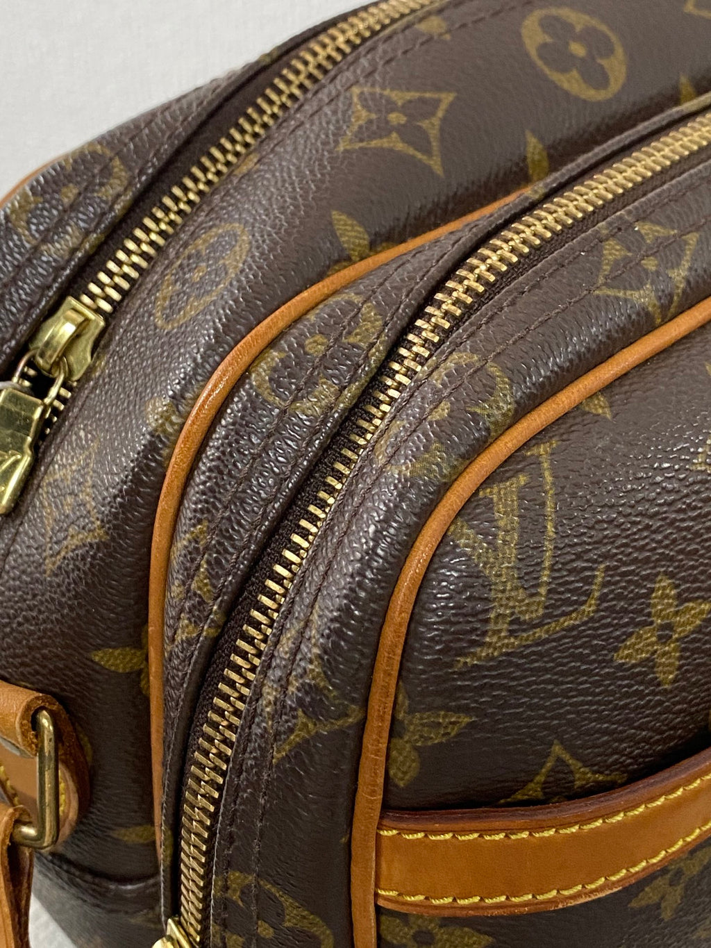 LOUIS VUITTON Reporter PM Crossbody Bag