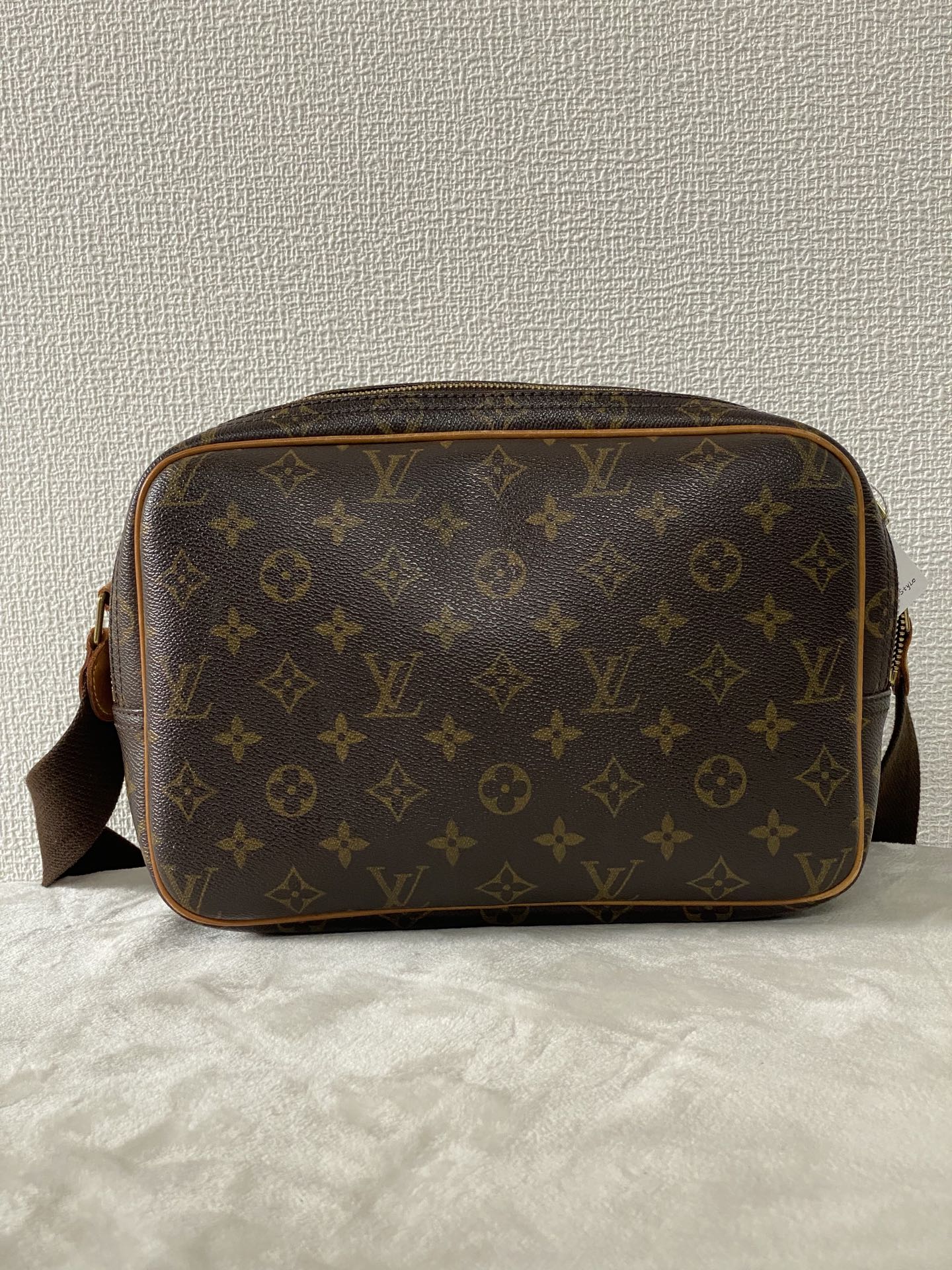 LOUIS VUITTON Reporter PM Crossbody Bag