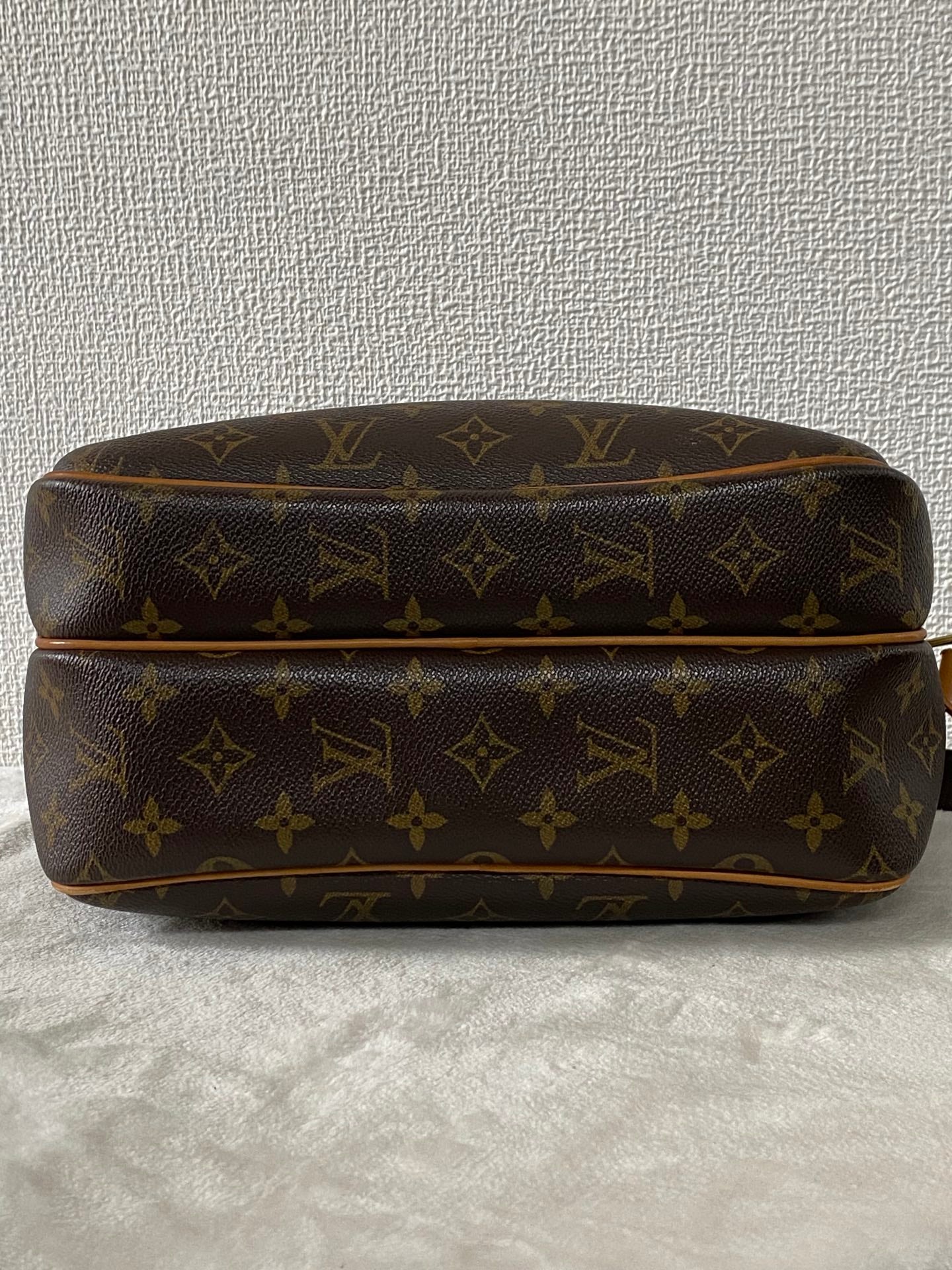 LOUIS VUITTON Reporter PM Crossbody Bag