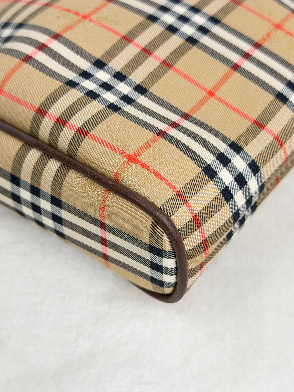 BURBERRY Check Pattern Clutch