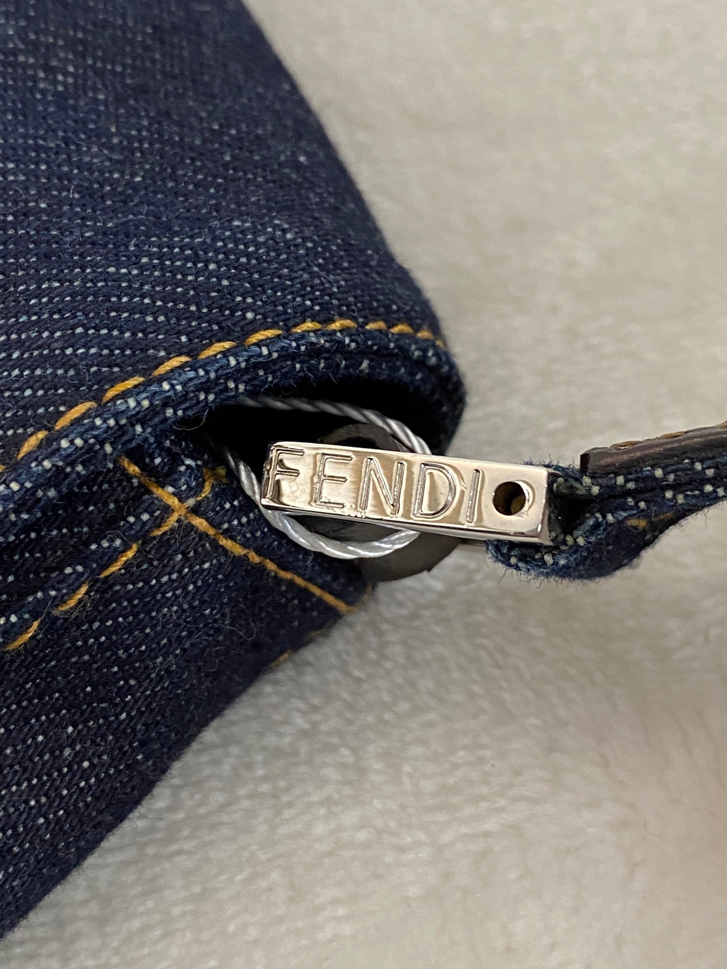 FENDI Borsa In Jeans Beagutte Shoulderbag