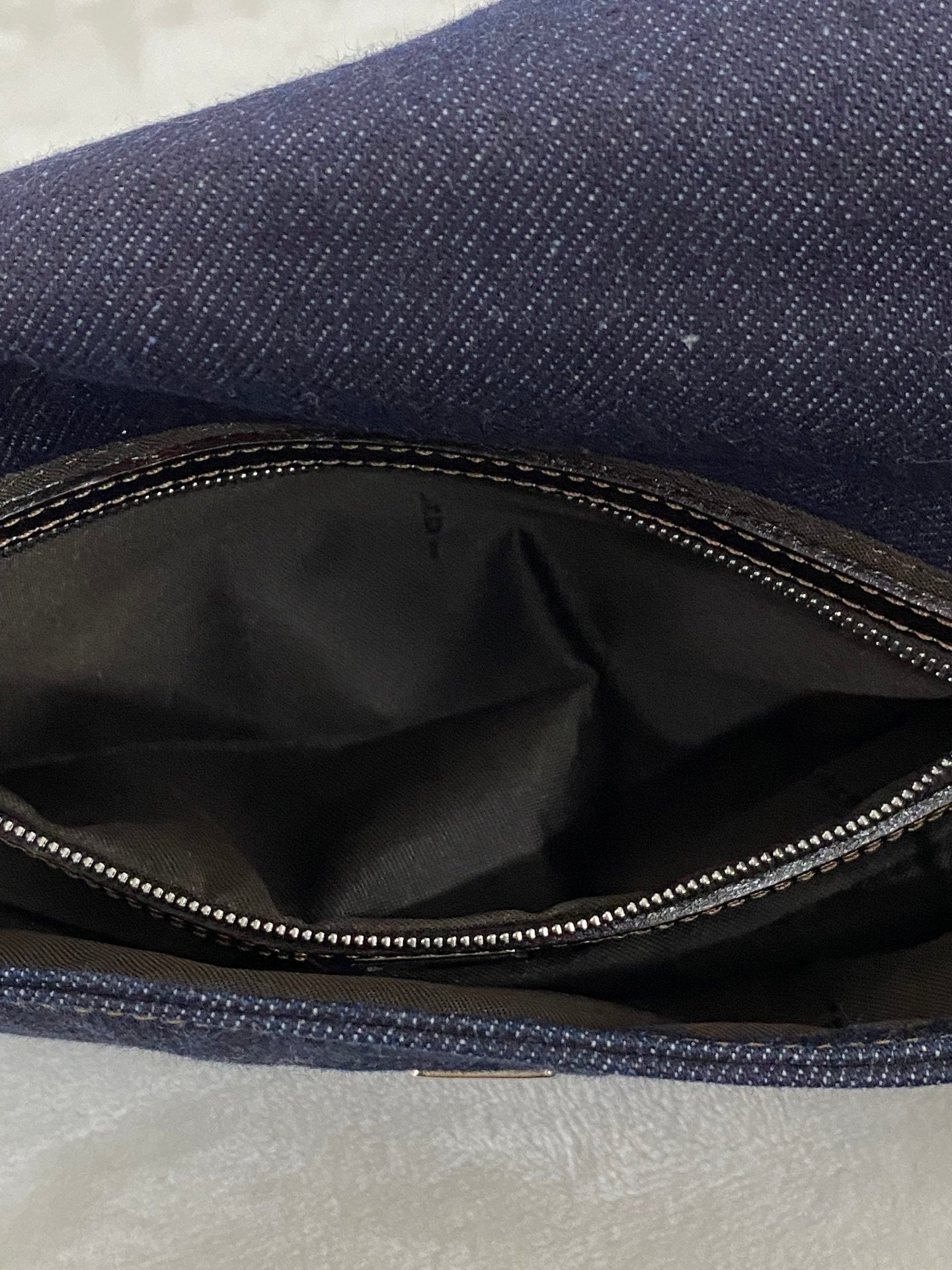 FENDI Borsa In Jeans Beagutte Shoulderbag