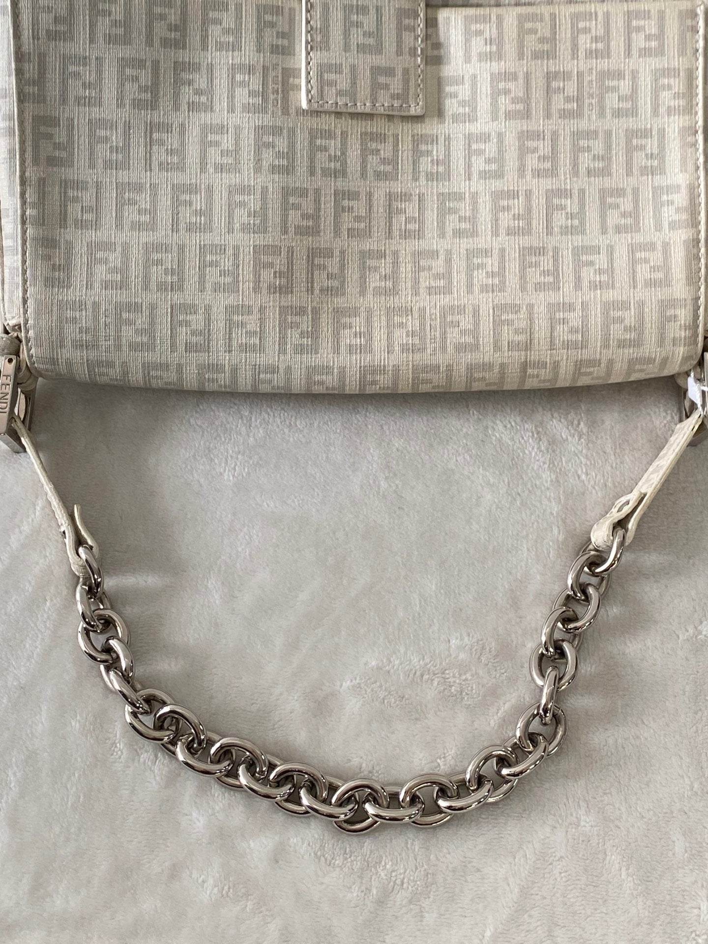 FENDI Zucchino White Chain Bag