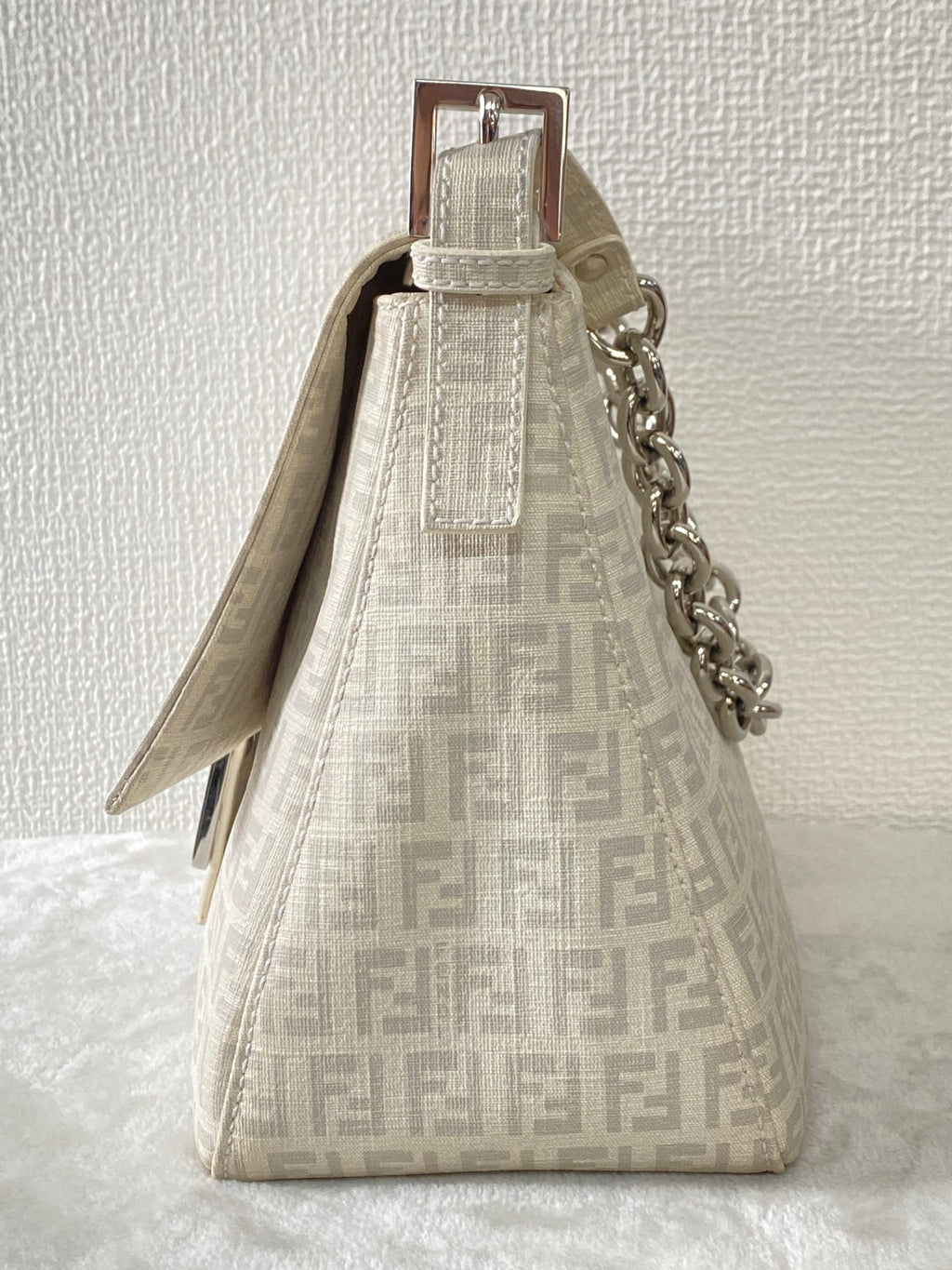 FENDI Zucchino White Chain Bag
