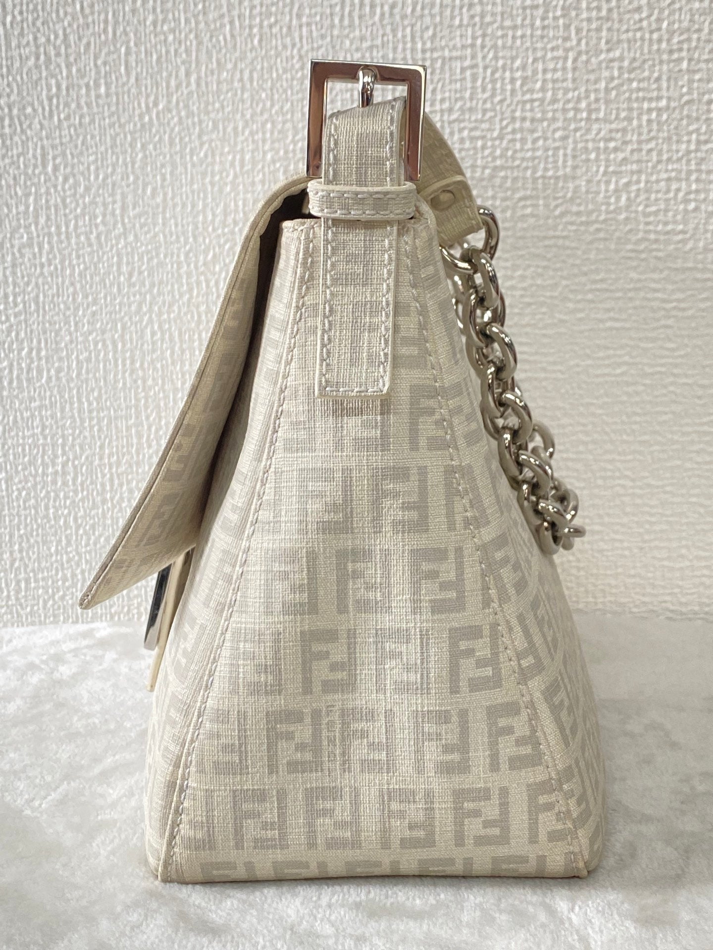 FENDI Zucchino White Chain Bag