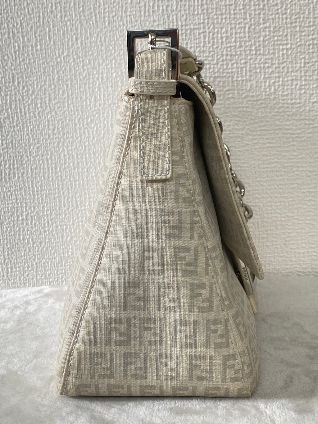 FENDI Zucchino White Chain Bag