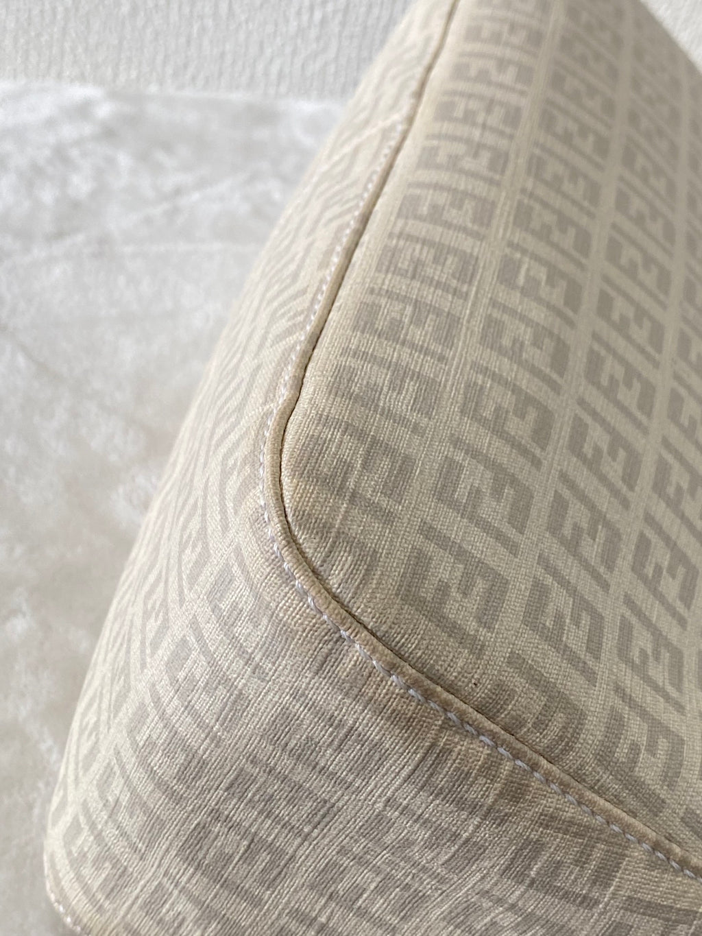 FENDI Zucchino White Chain Bag
