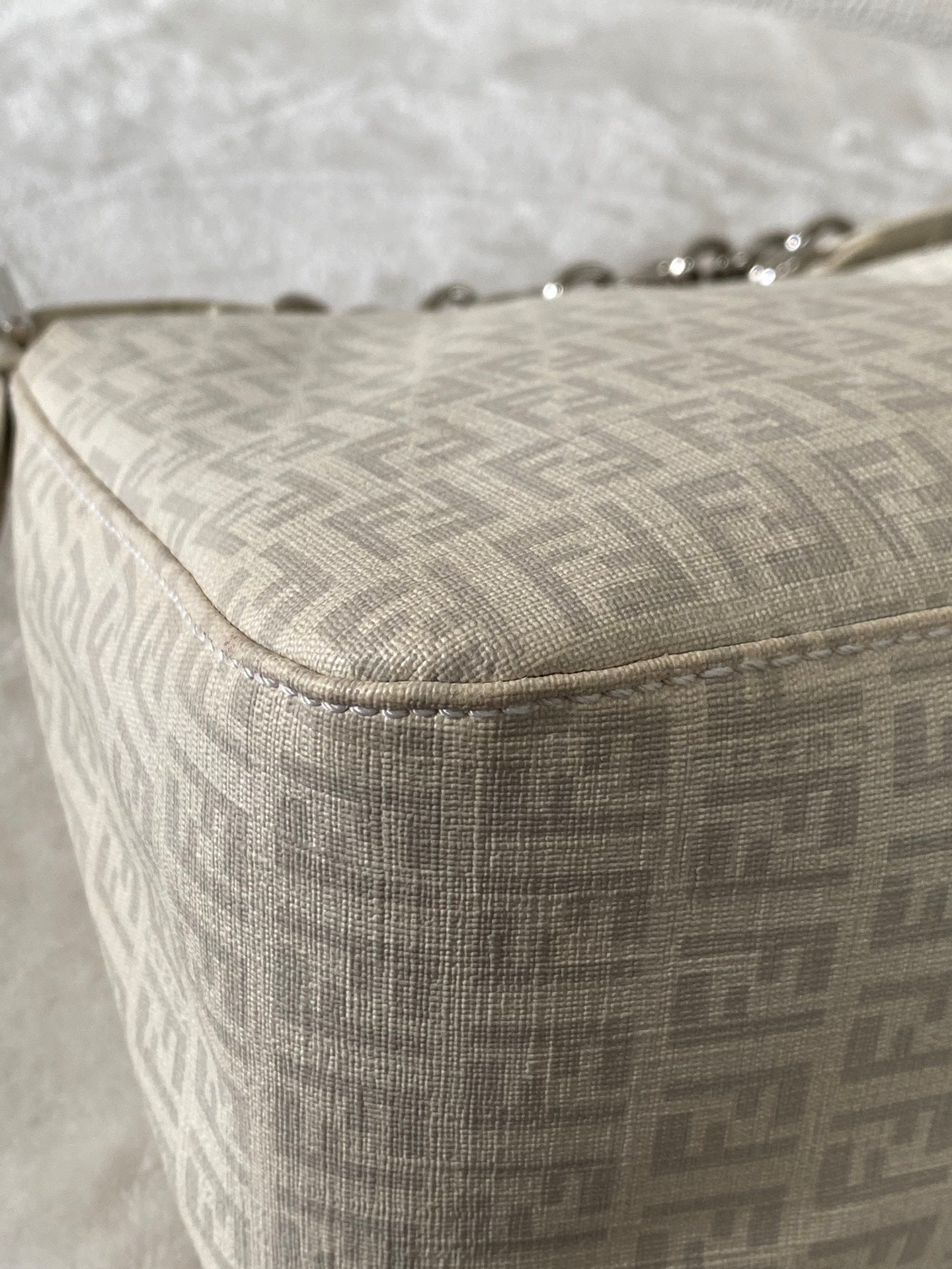 FENDI Zucchino White Chain Bag