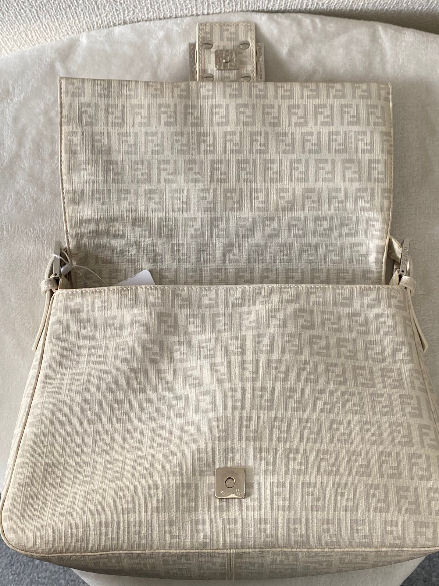 FENDI Zucchino White Chain Bag