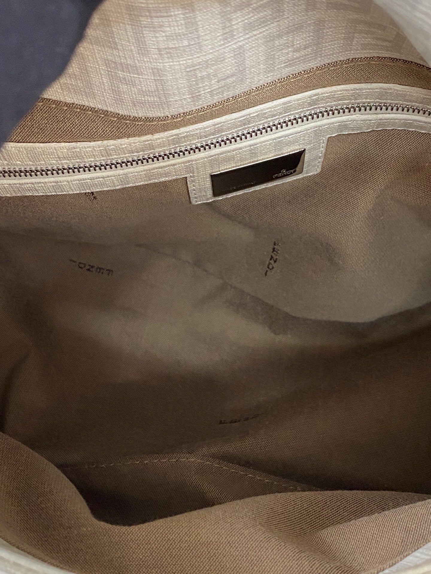 FENDI Zucchino White Chain Bag