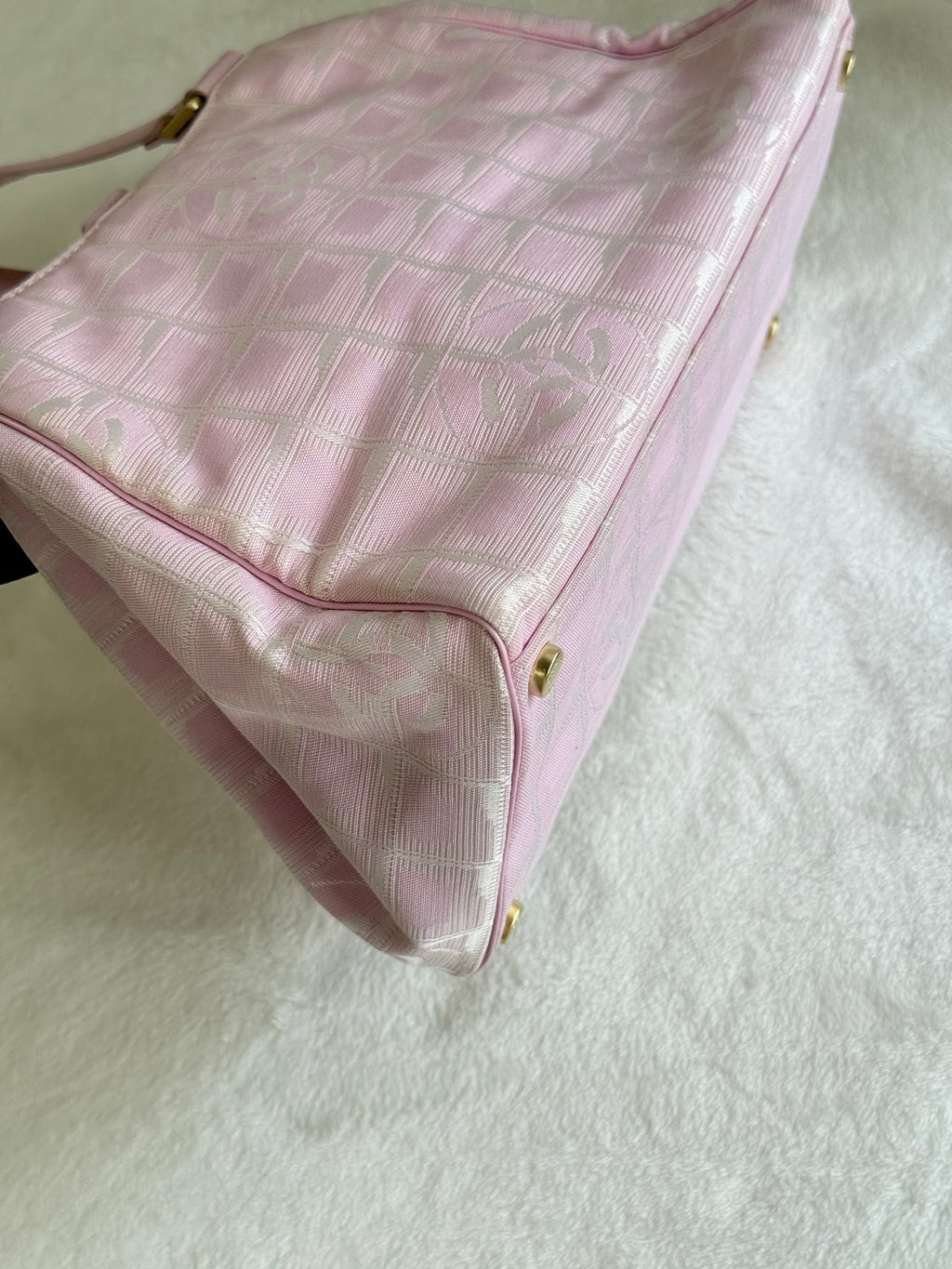 CHANEL Ice Cube Pink Handbag