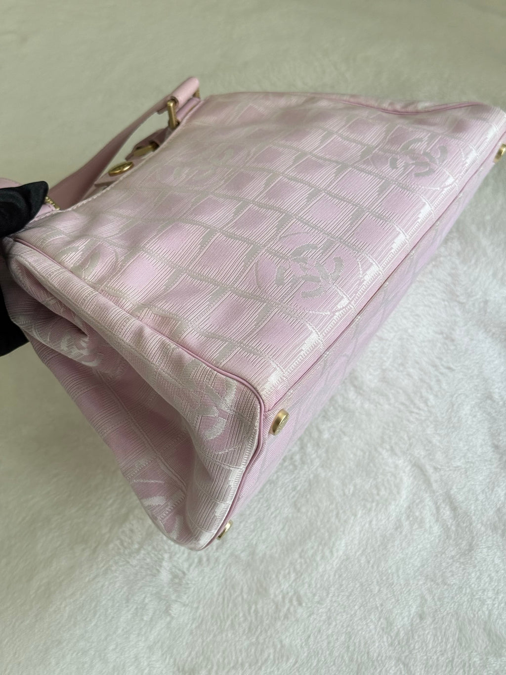 CHANEL Ice Cube Pink Handbag