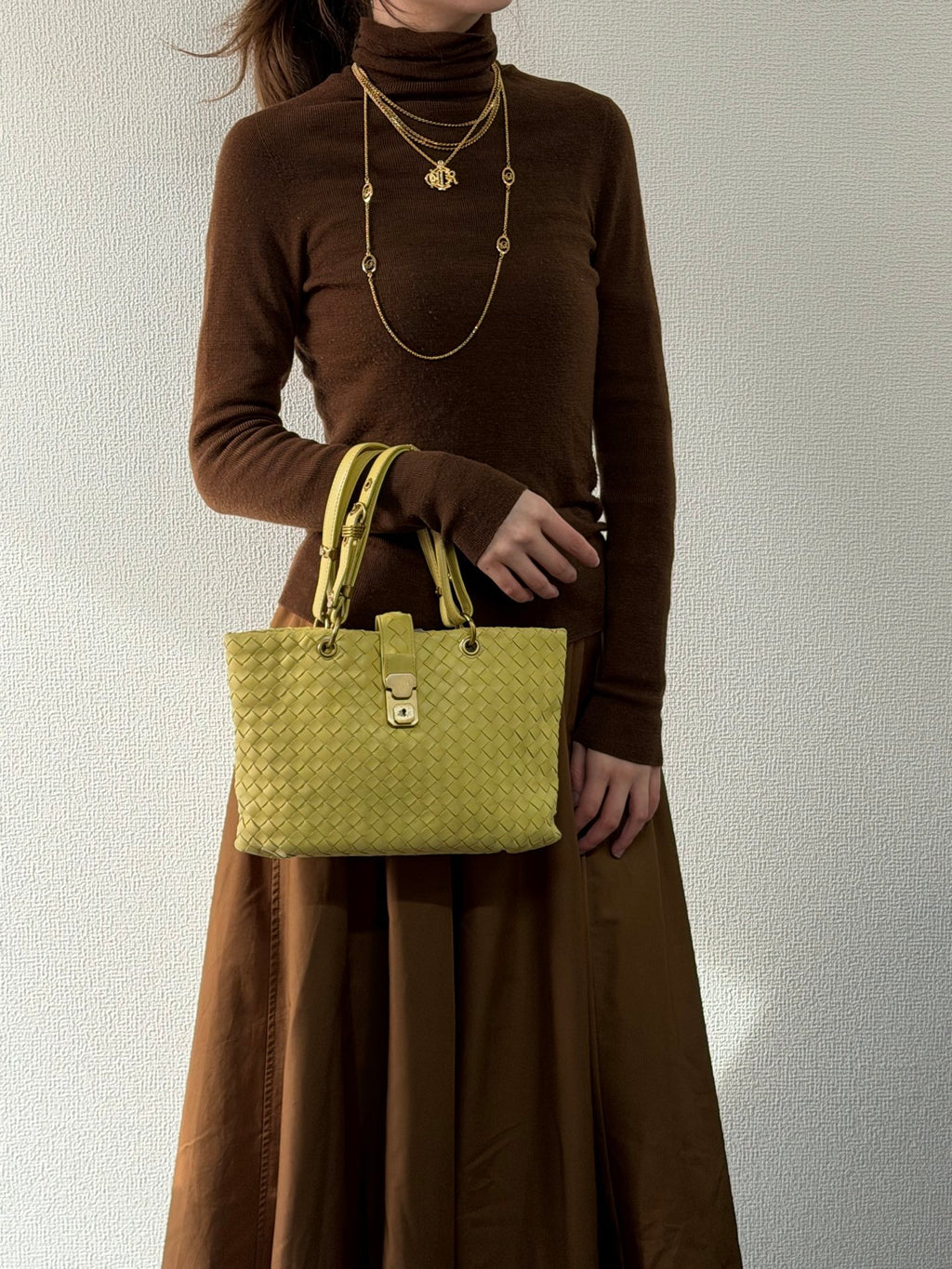 BOTTEGA VENETA Intrecciato Andiamo Genuine Handbag