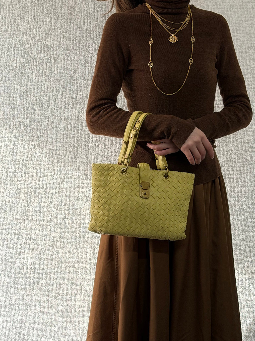 BOTTEGA VENETA Intrecciato Andiamo Genuine Handbag