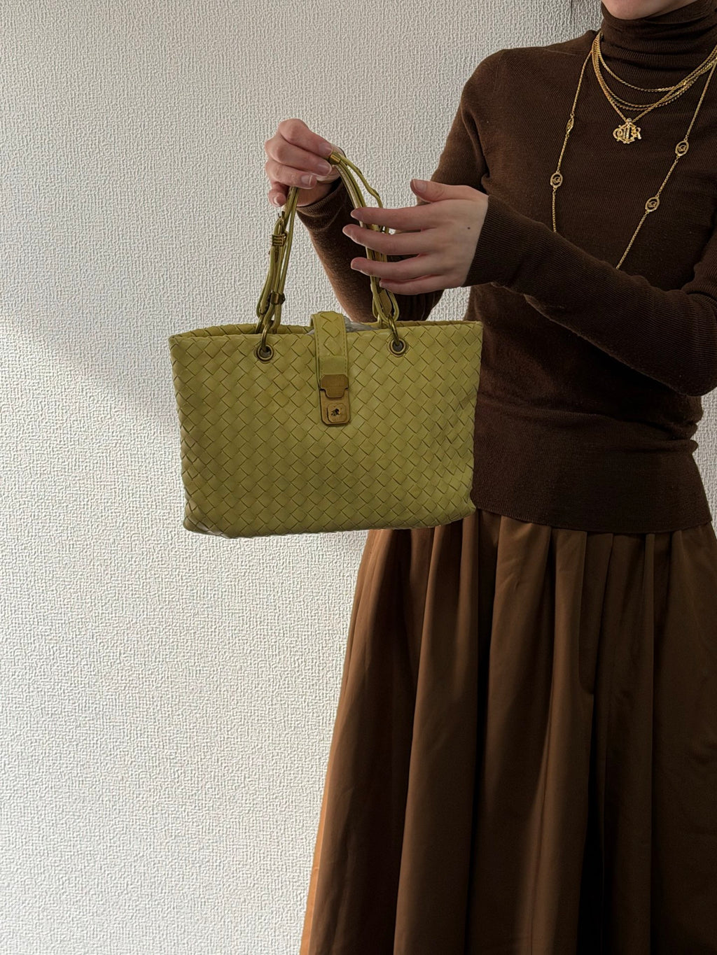 BOTTEGA VENETA Intrecciato Andiamo Genuine Handbag