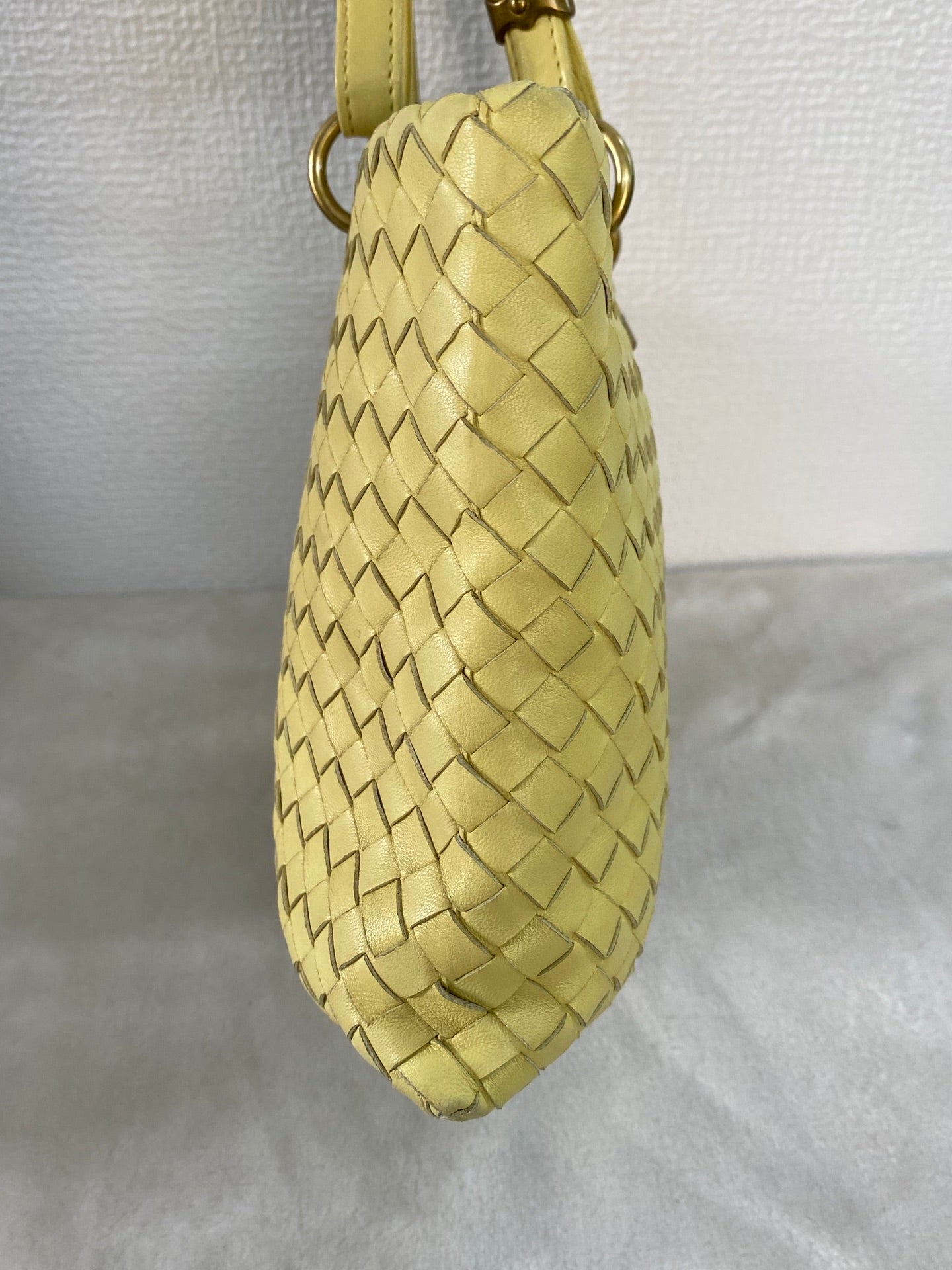 BOTTEGA VENETA Intrecciato Andiamo Genuine Handbag