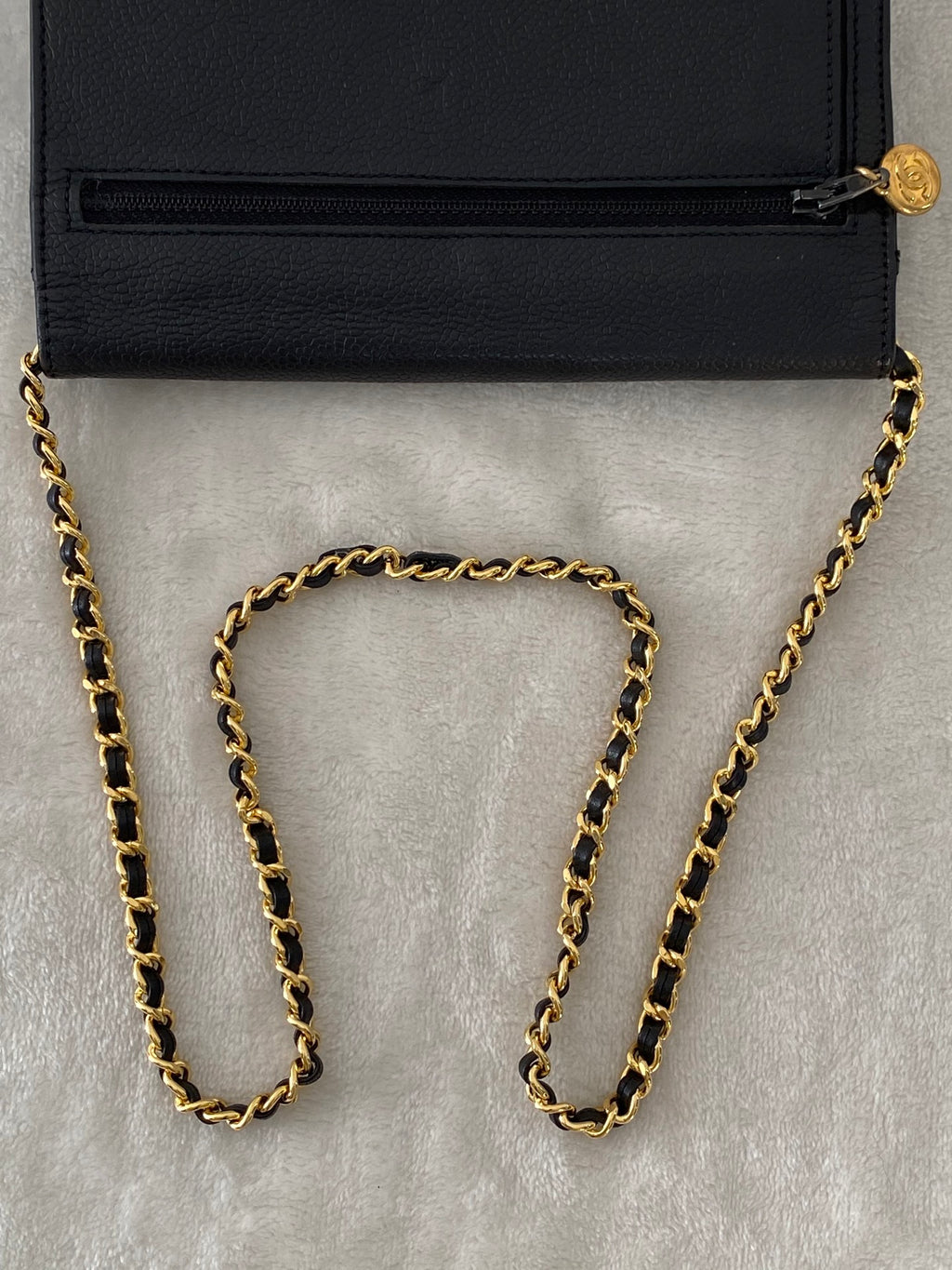 CHANEL Cavier Logo Chainbag