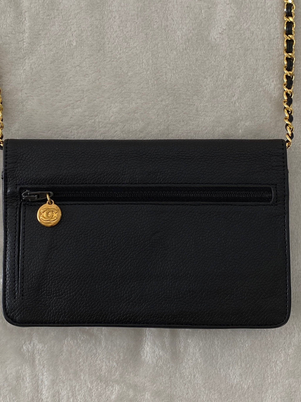 CHANEL Cavier Logo Chainbag