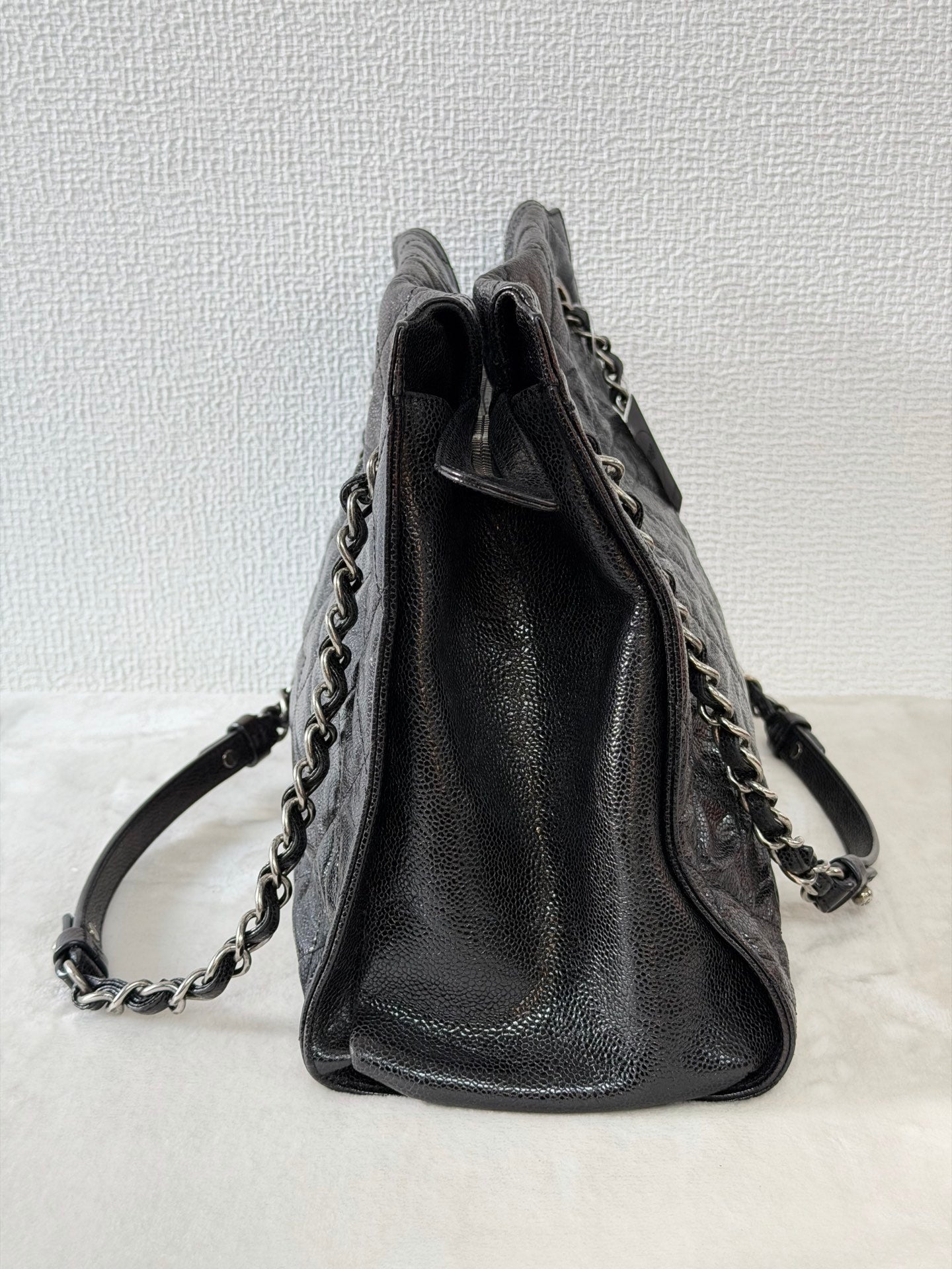 CHANEL Cavier Quilted Totebag