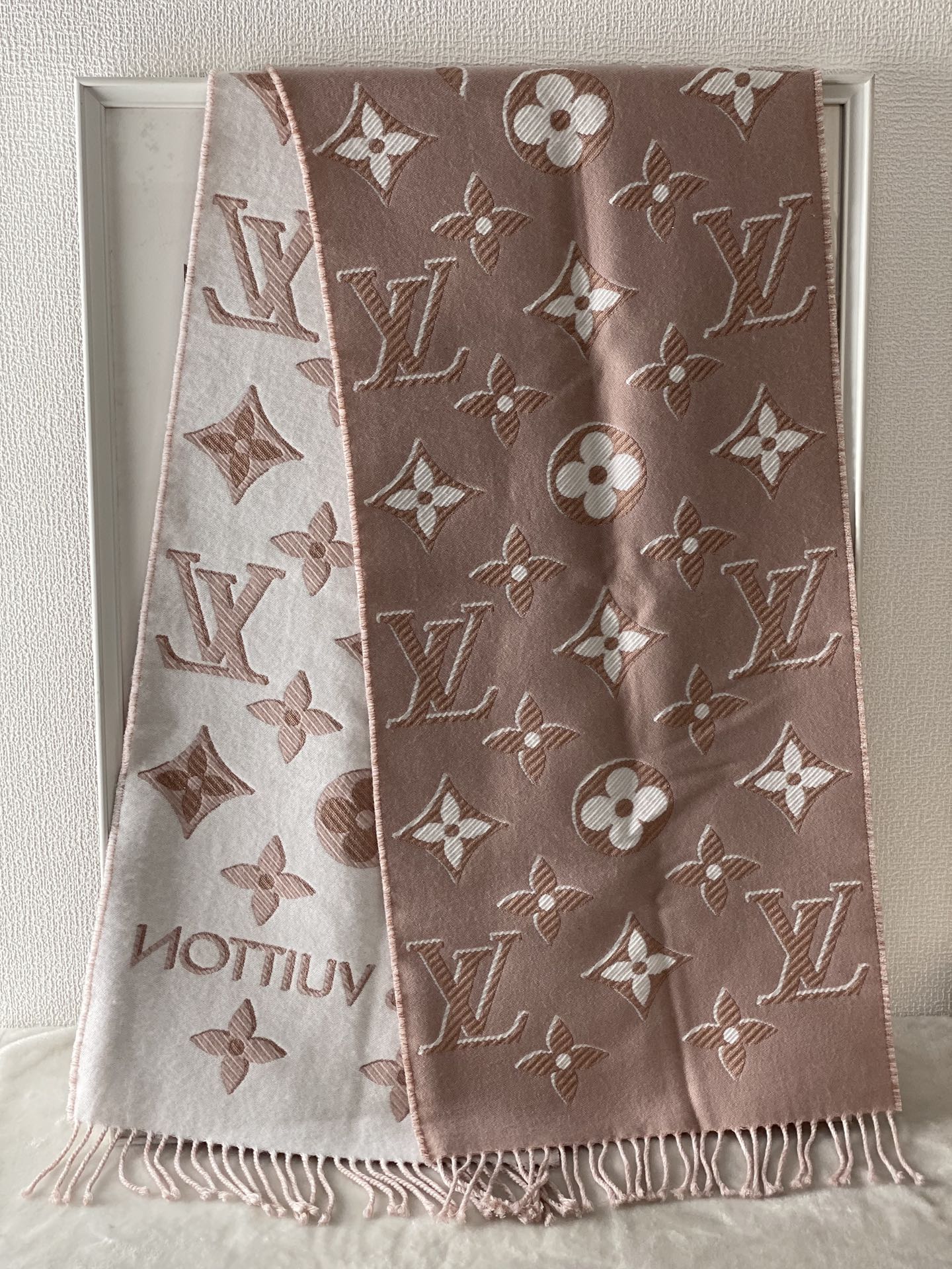 LOUIS VUITTON Monogram Wool Scarf