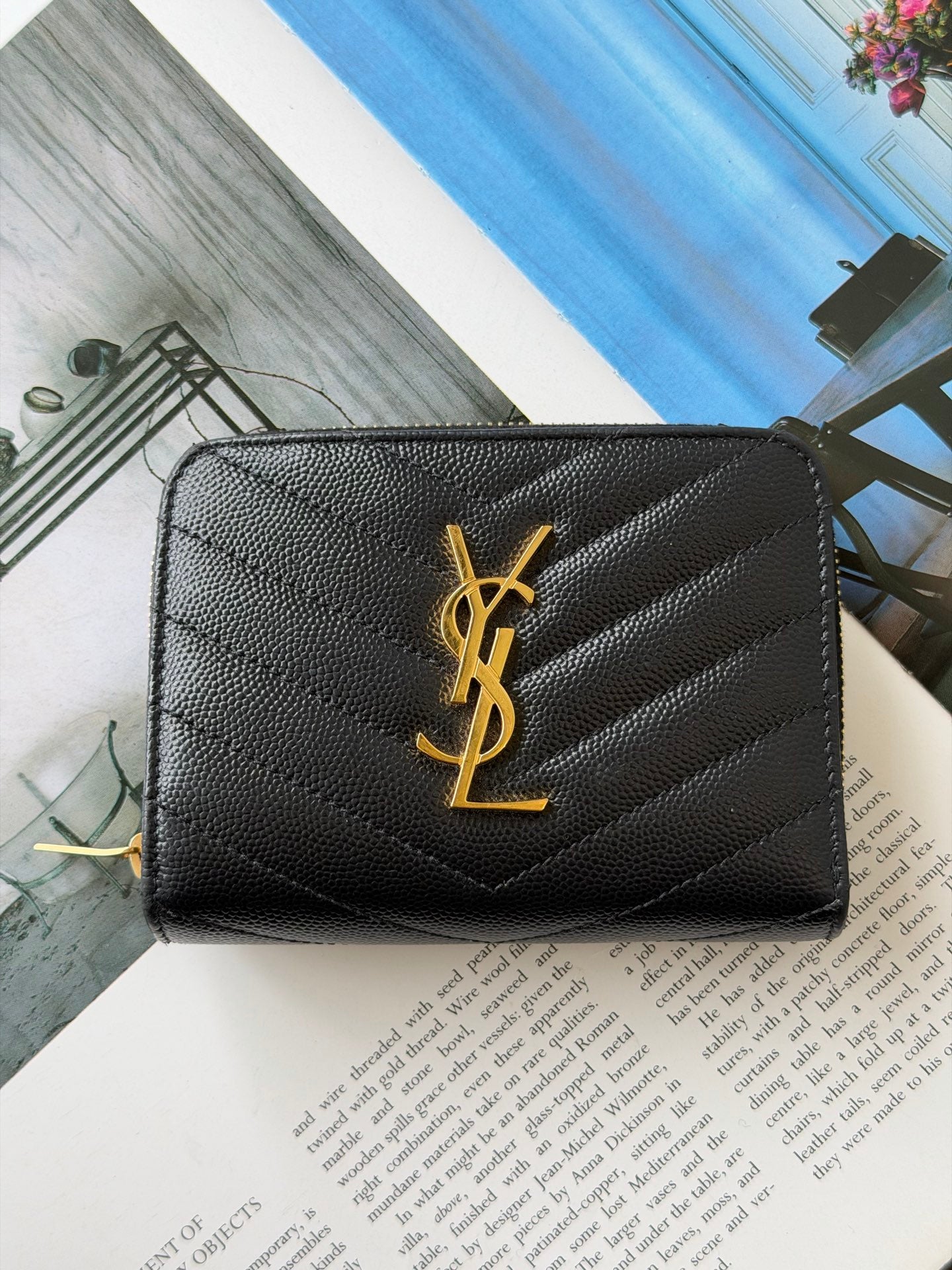 Yves Saint Laurent YSL Logo Cavier Bifold Wallet