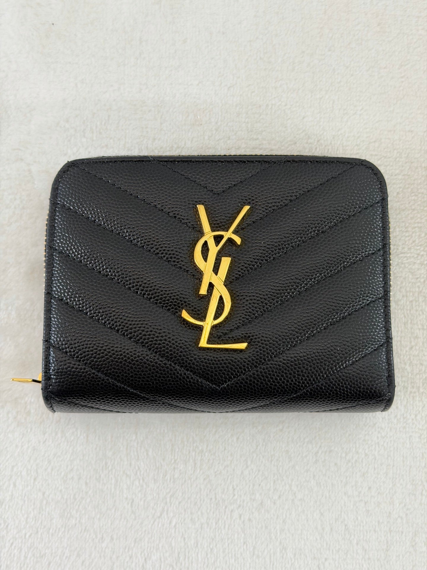 Yves Saint Laurent YSL Logo Cavier Bifold Wallet
