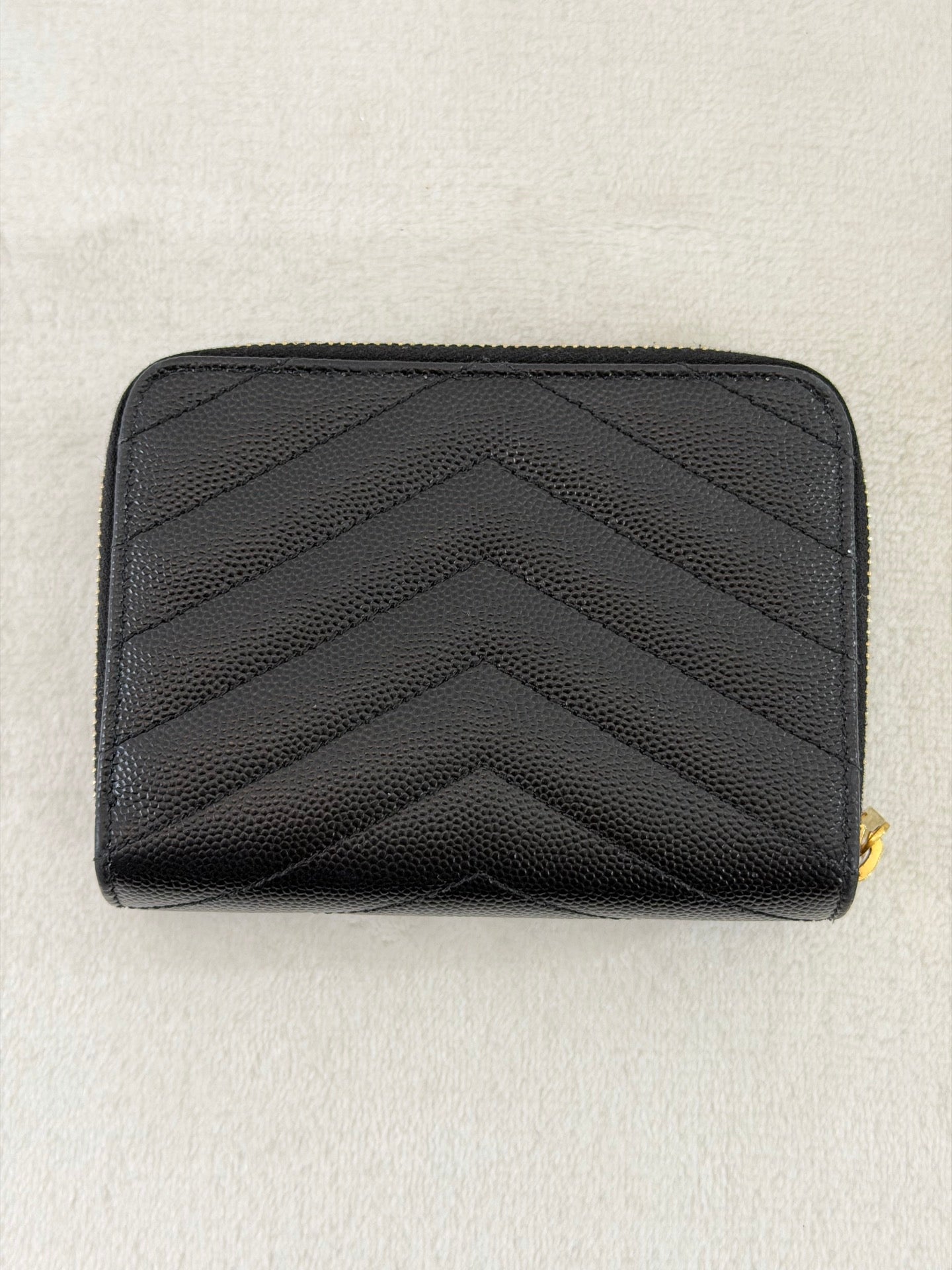 Yves Saint Laurent YSL Logo Cavier Bifold Wallet