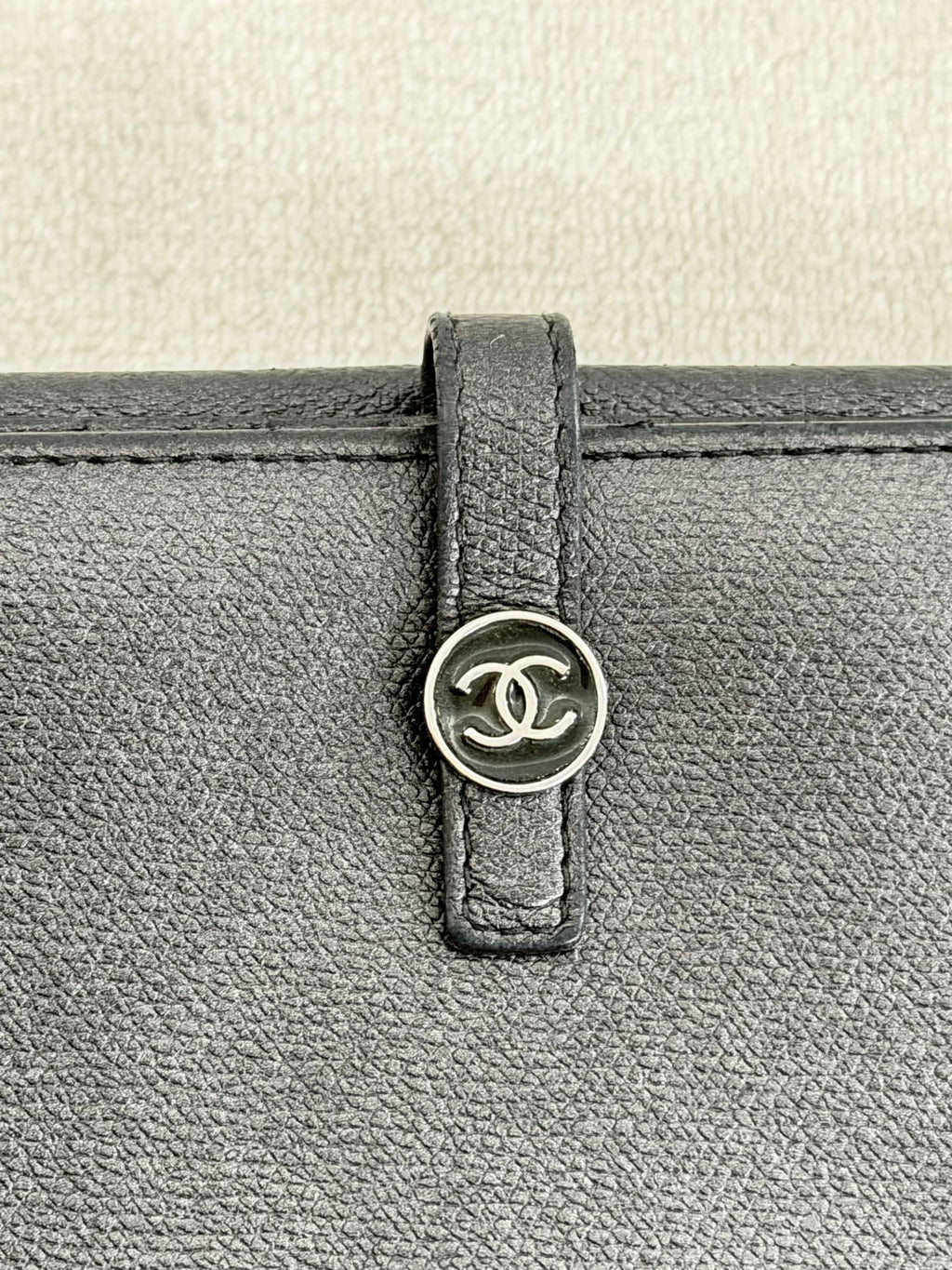 CHANEL Logo Genuine Bifold  Wallet