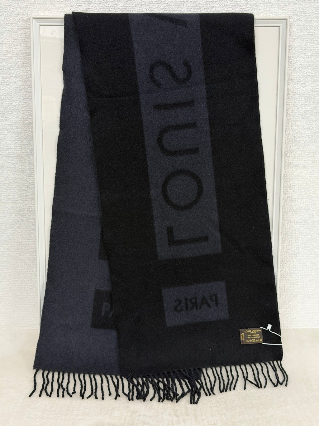 LOUIS VUITTON Cashmere Scarf