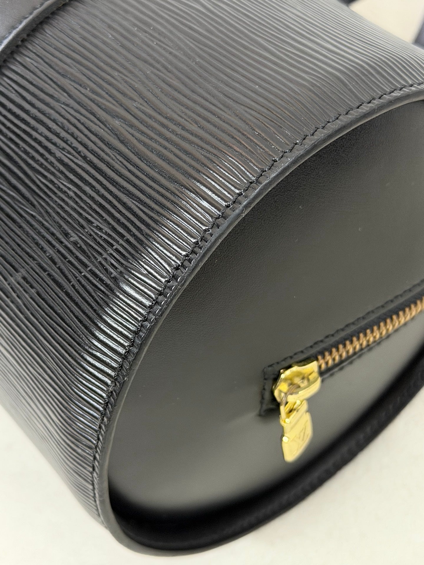 LOUIS VUITTON Epi Collection Papillion Hnadbag Set