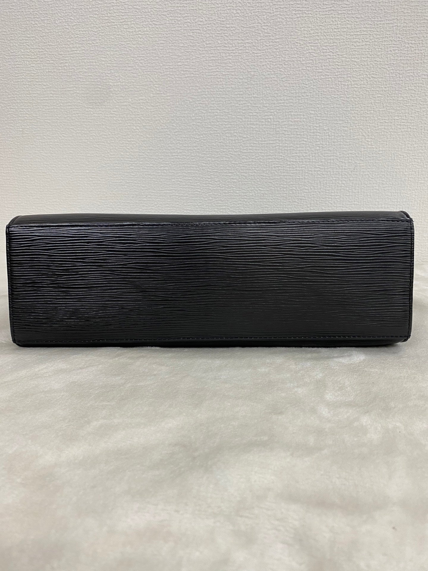 Louis Vuitton Black Genuine Leather Epi Croisette PM Shoulder Bag