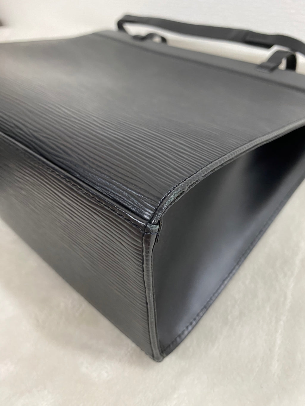 Louis Vuitton Black Genuine Leather Epi Croisette PM Shoulder Bag