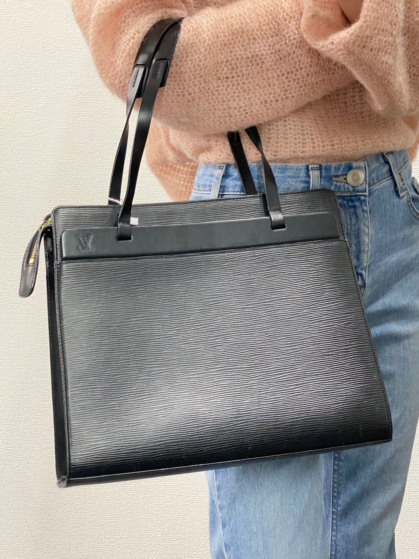 Louis Vuitton Black Genuine Leather Epi Croisette PM Shoulder Bag
