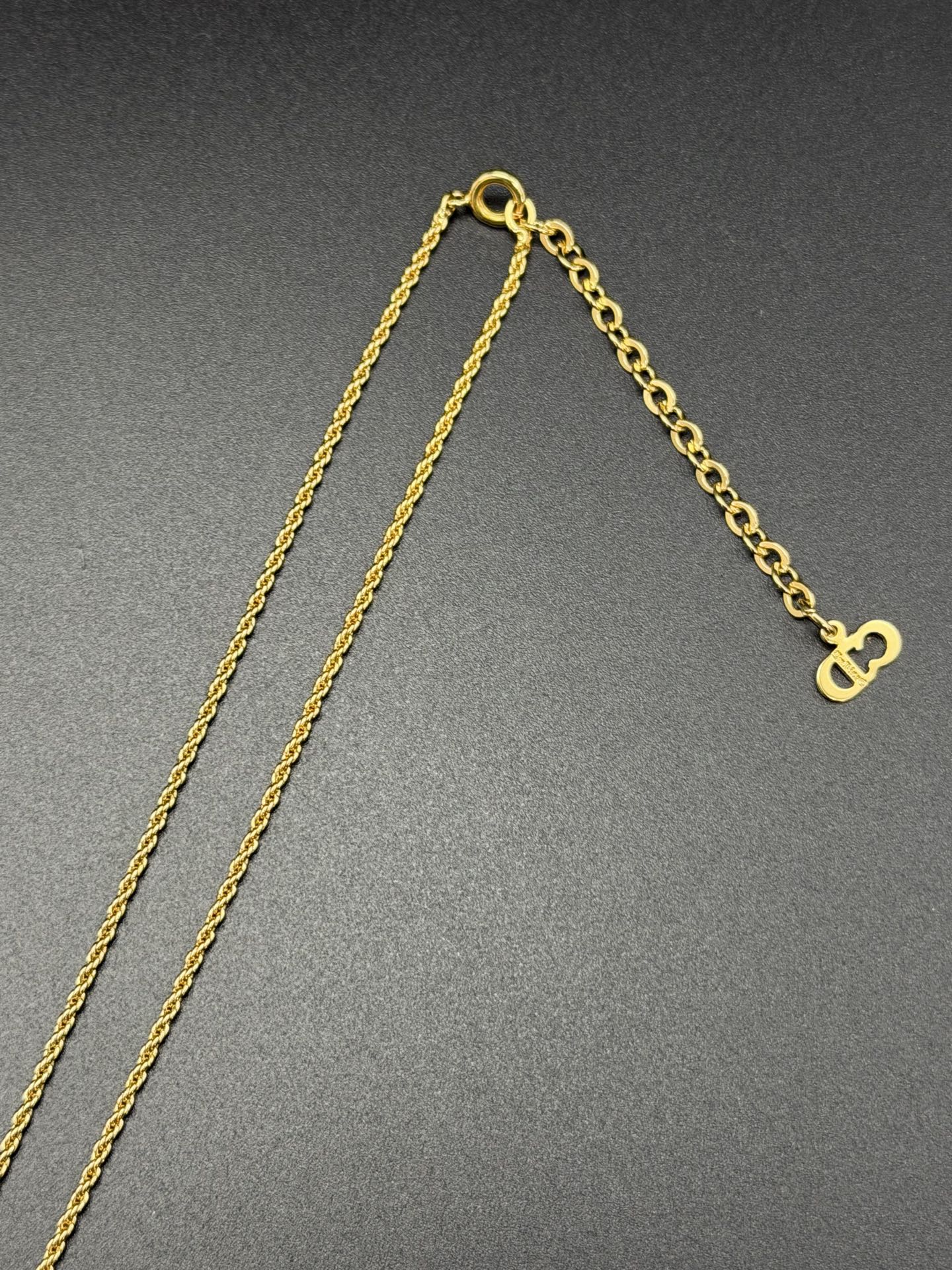 Dior necklace