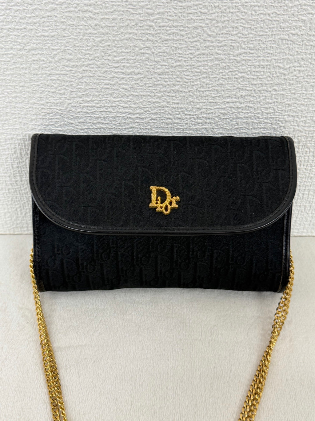 CHRISTIAN DIOR WOC Chainbag