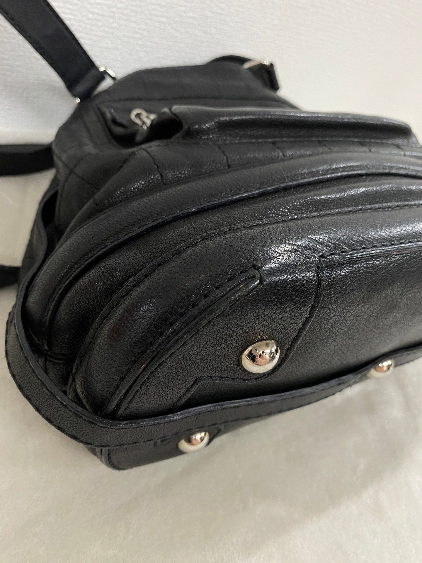 CHANEL Black-silver Totebag