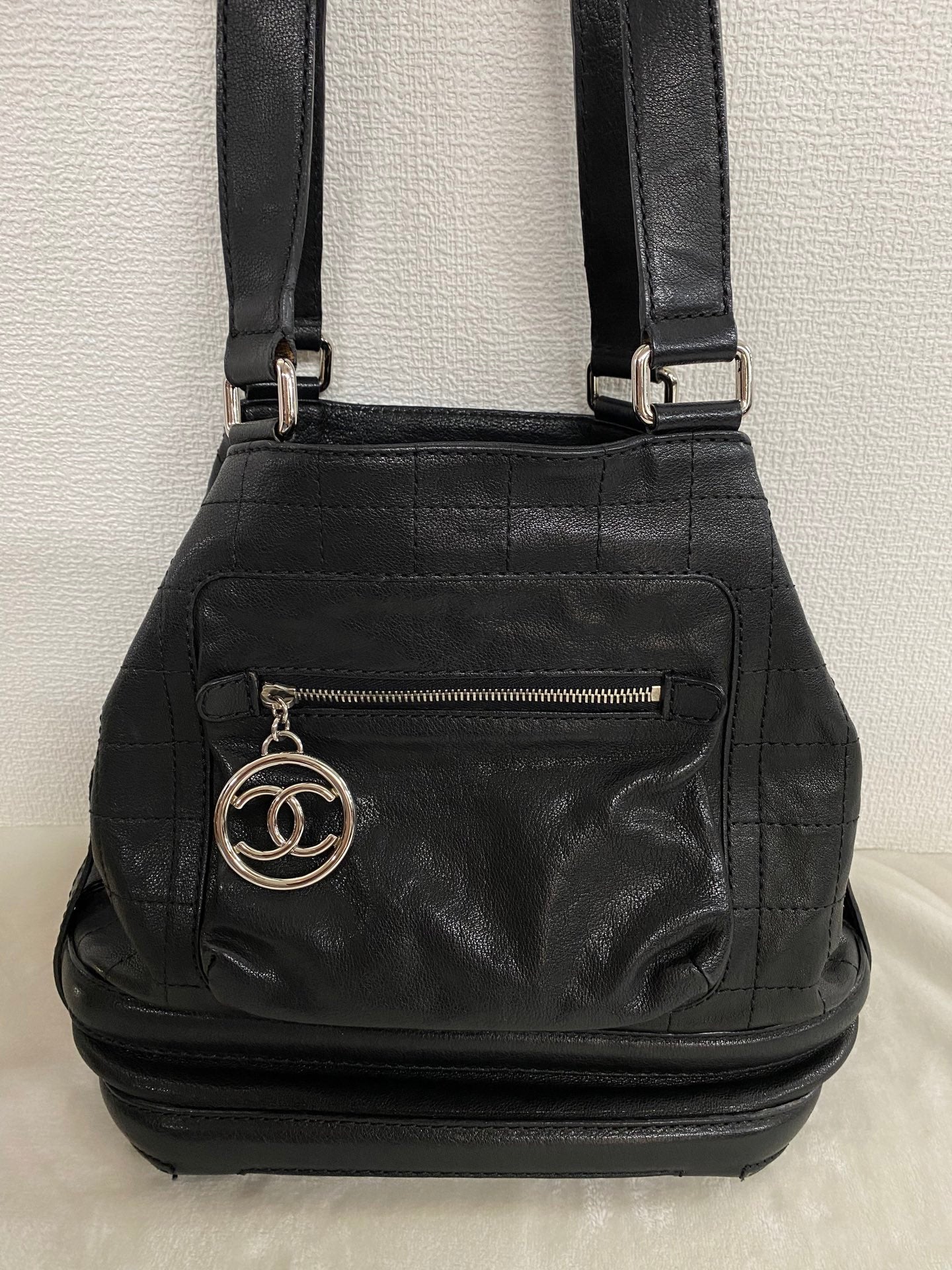 CHANEL Black-silver Totebag