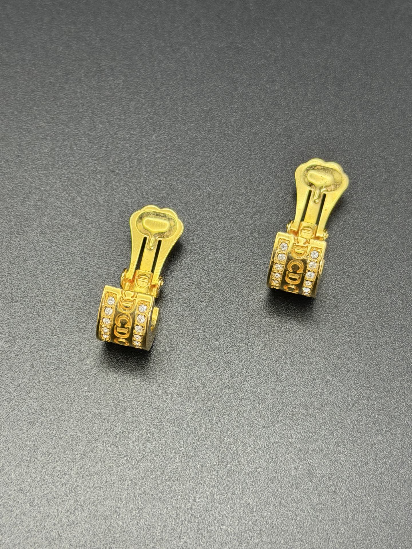 CHRISTIAN DIOR Rhinestone Earring