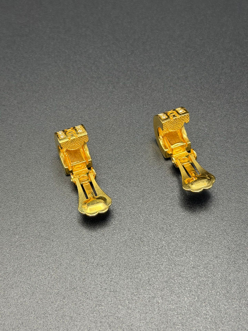 CHRISTIAN DIOR Rhinestone Earring